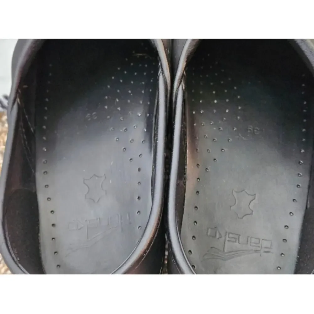Dansko Black Professional Comfort Clogs Slip Resistant Women’s EU 39 US 8.5-9